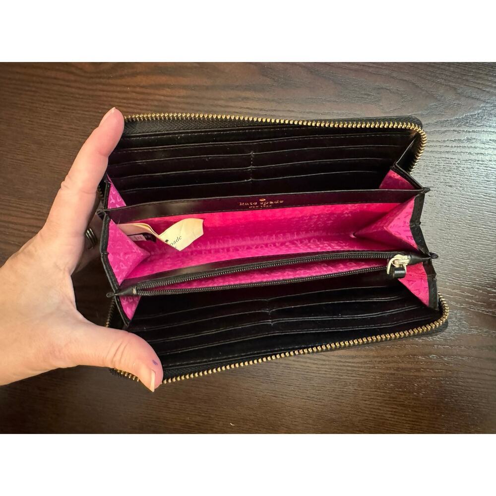 Kate Spade Penn Valley Neda Striped Black Ivory Zip Around Wallet - Picture 7 of 10